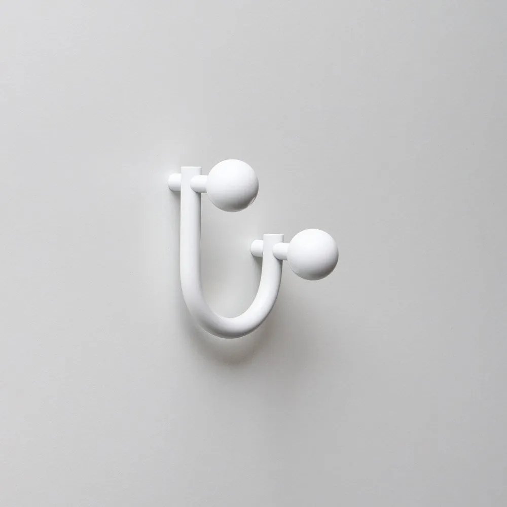 Lo & Co Sphere Hook Small